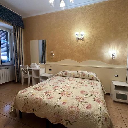 Near Termini Station Hotel Roma Ngoại thất bức ảnh
