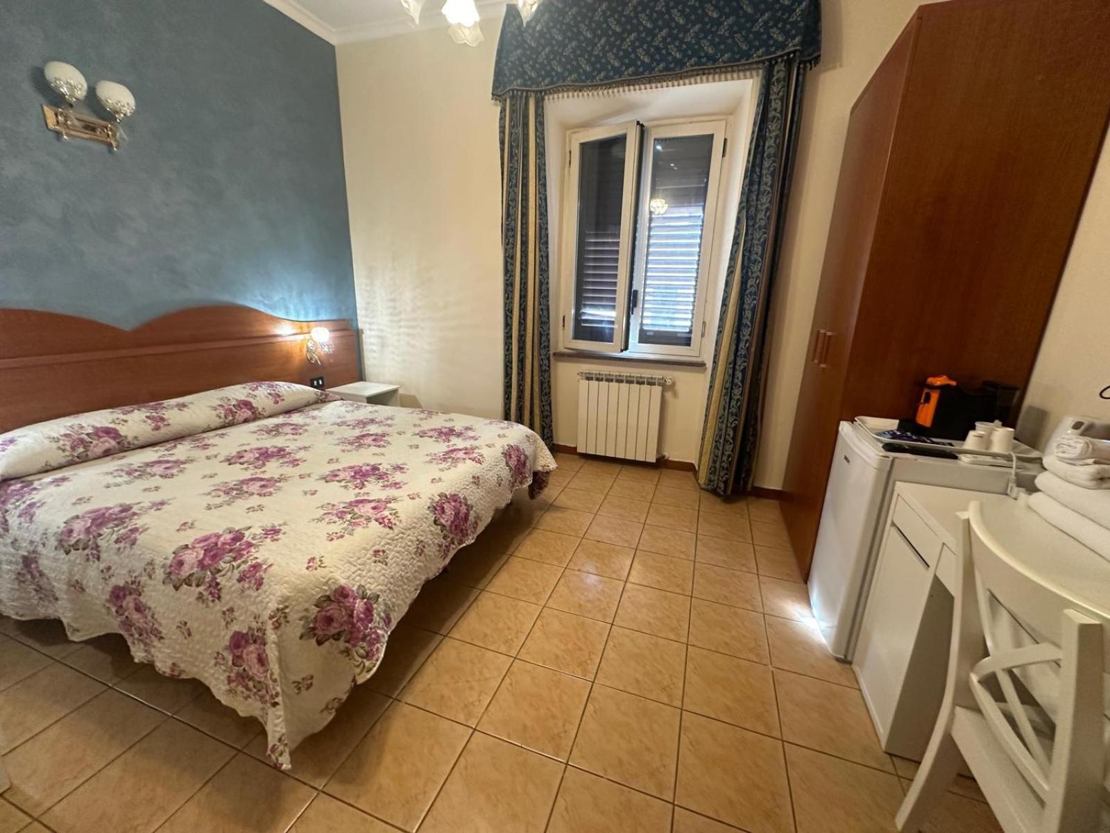 Near Termini Station Hotel Roma Ngoại thất bức ảnh