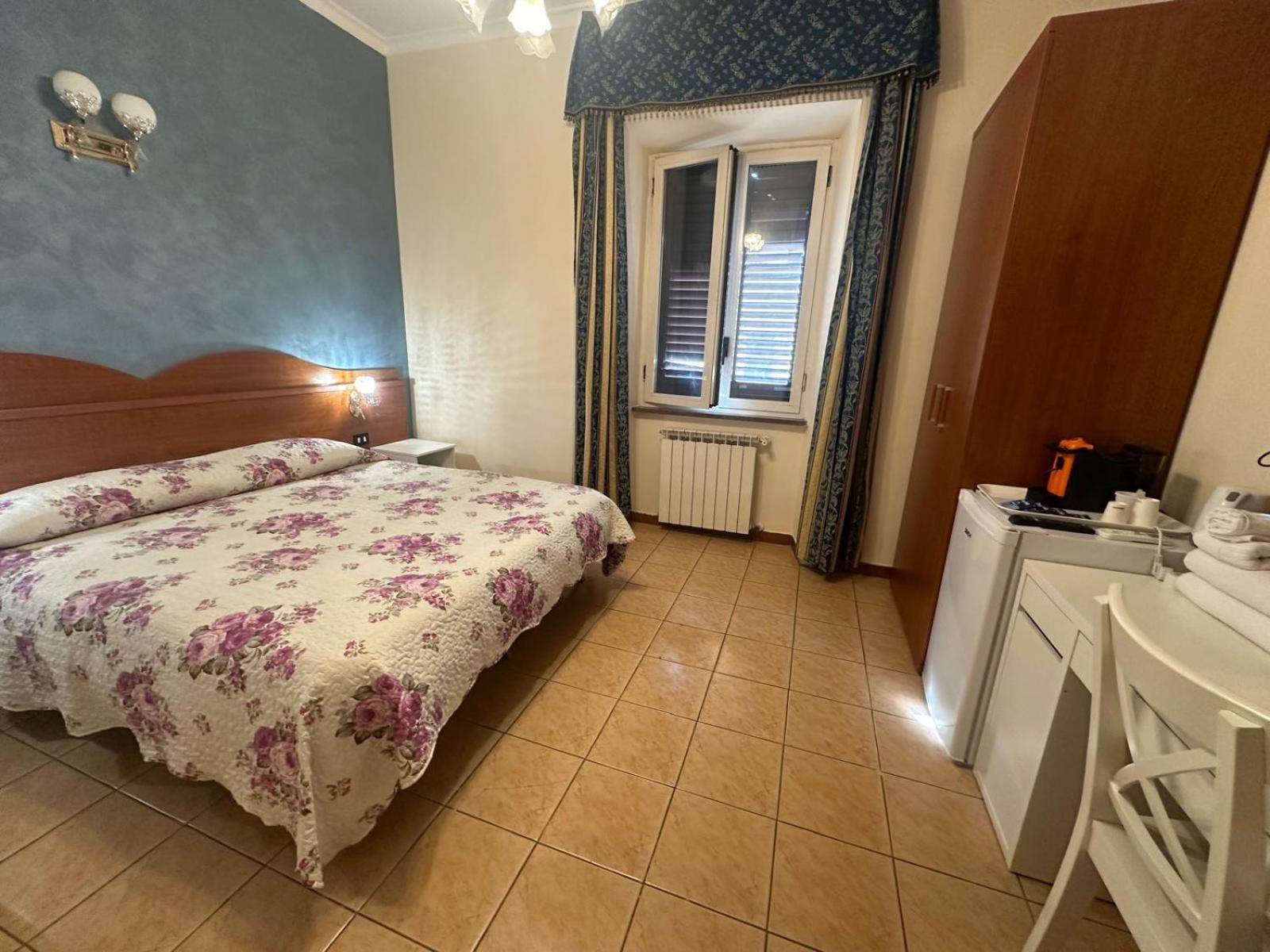 Near Termini Station Hotel Roma Ngoại thất bức ảnh